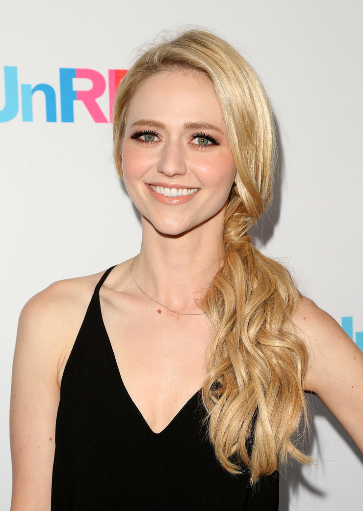 Johanna Braddy Johanna Braddy