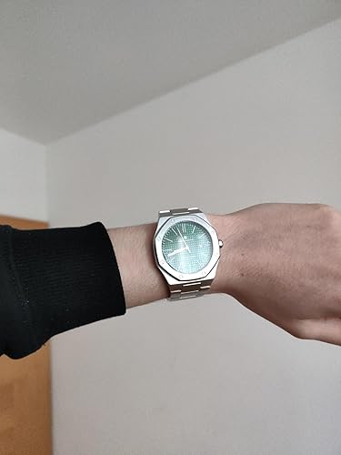 Für den Preis gute Qualität und Anpassung am Handgelenk