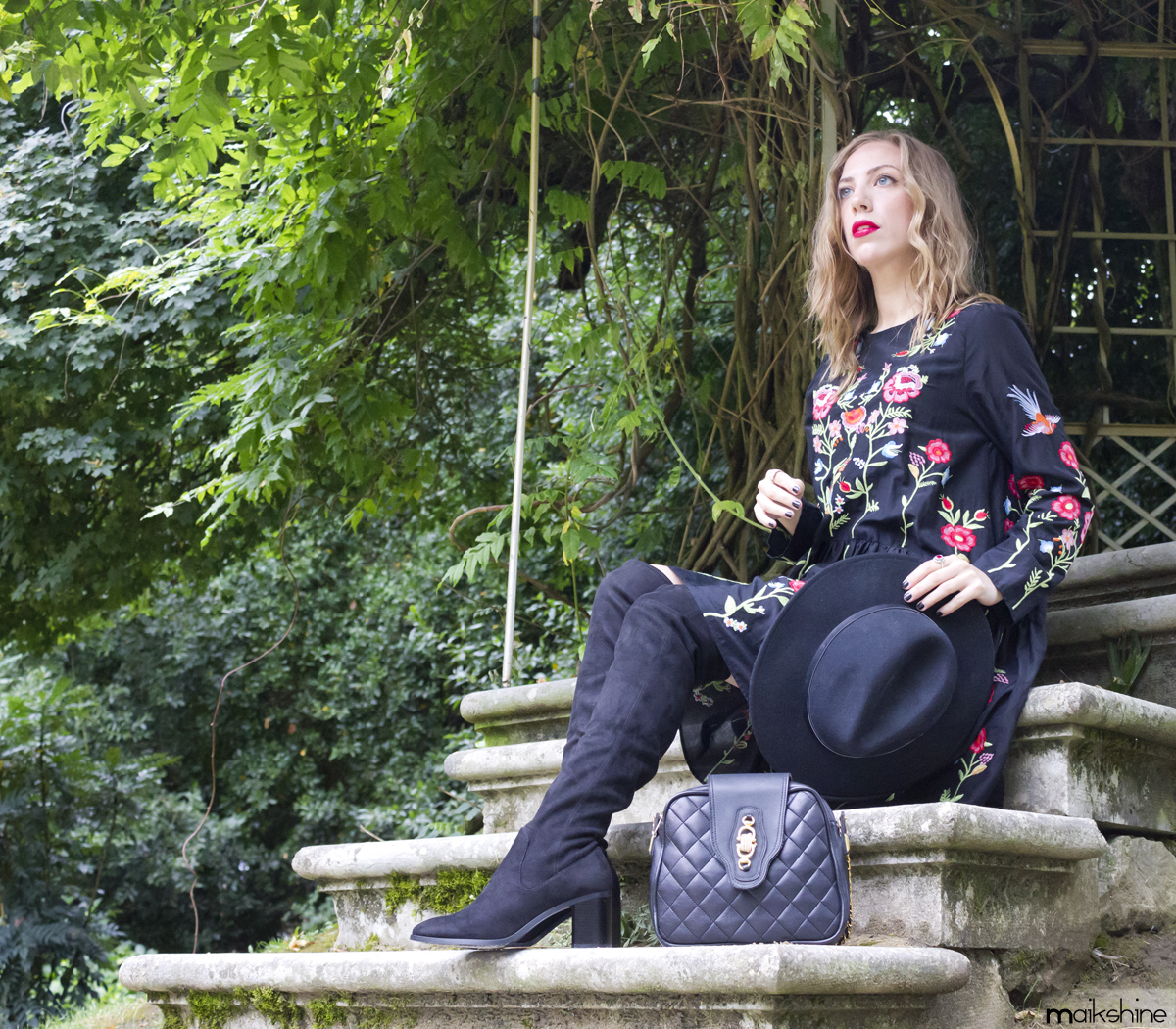 Outfit con vestido bordado floral - blog Maikshine Vestido bordado floral