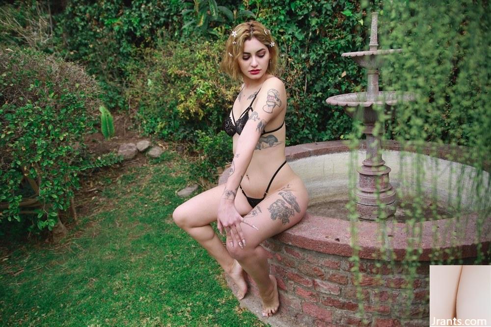 (Suicide Girls) 29 marzo 2023 &ndash; Asheh &ndash; Fiore di campo(47P)
