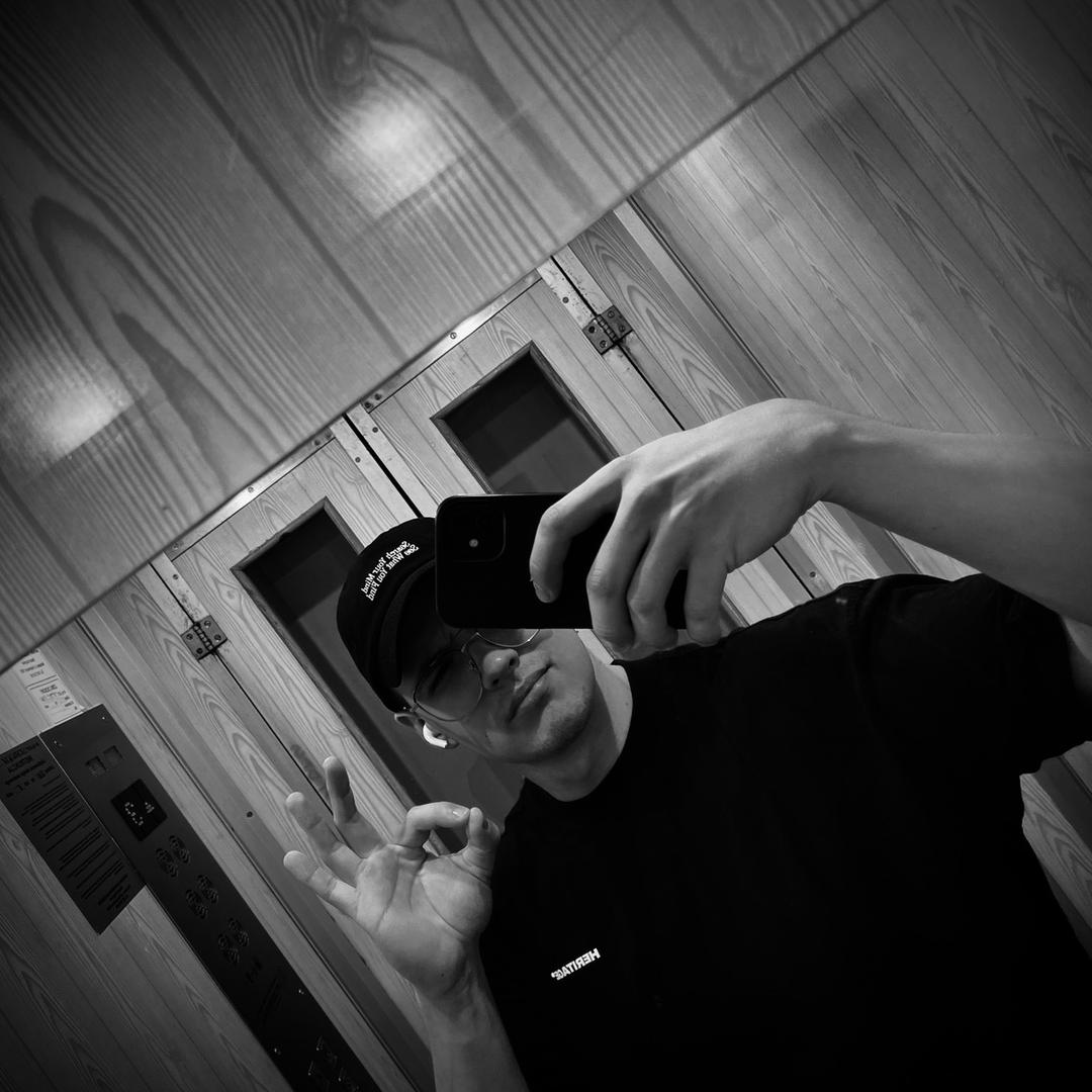 sainaksmusic's avatar