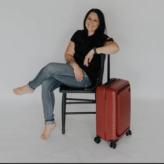 e.larson's avatar