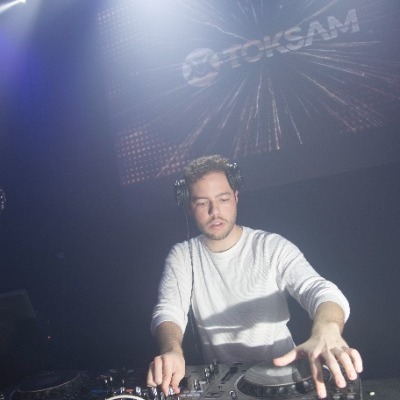 toksam's avatar