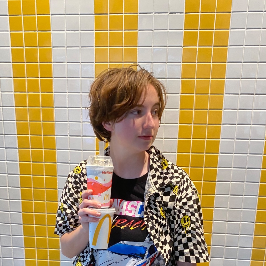 ILOVEBURGERSOMUC's avatar