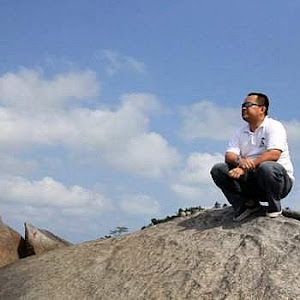 agustianW's avatar