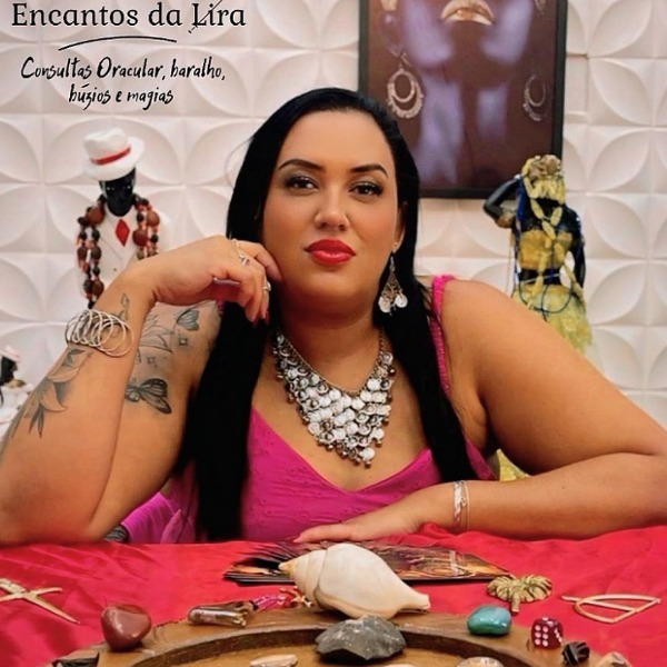 encantosdalira's avatar