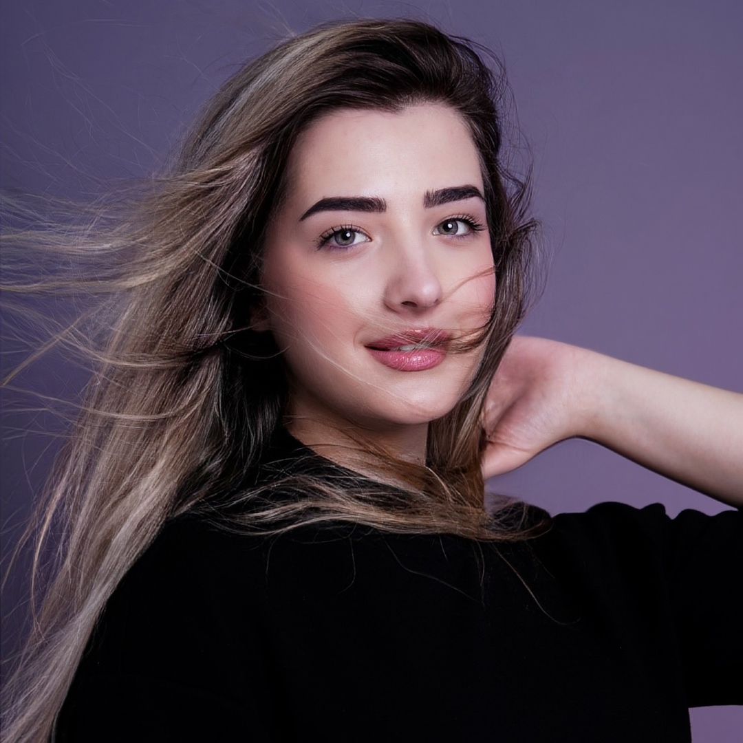 esteraaionescu's avatar