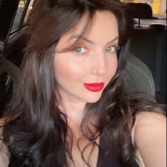 carolinehelmbrecht's avatar