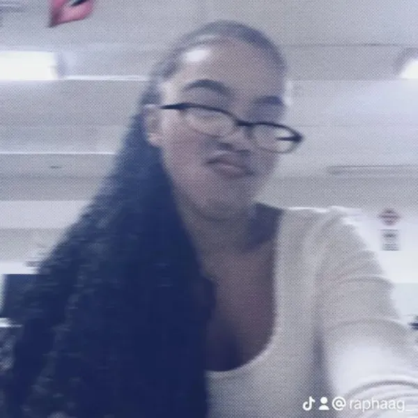 giulliasantos_'s avatar