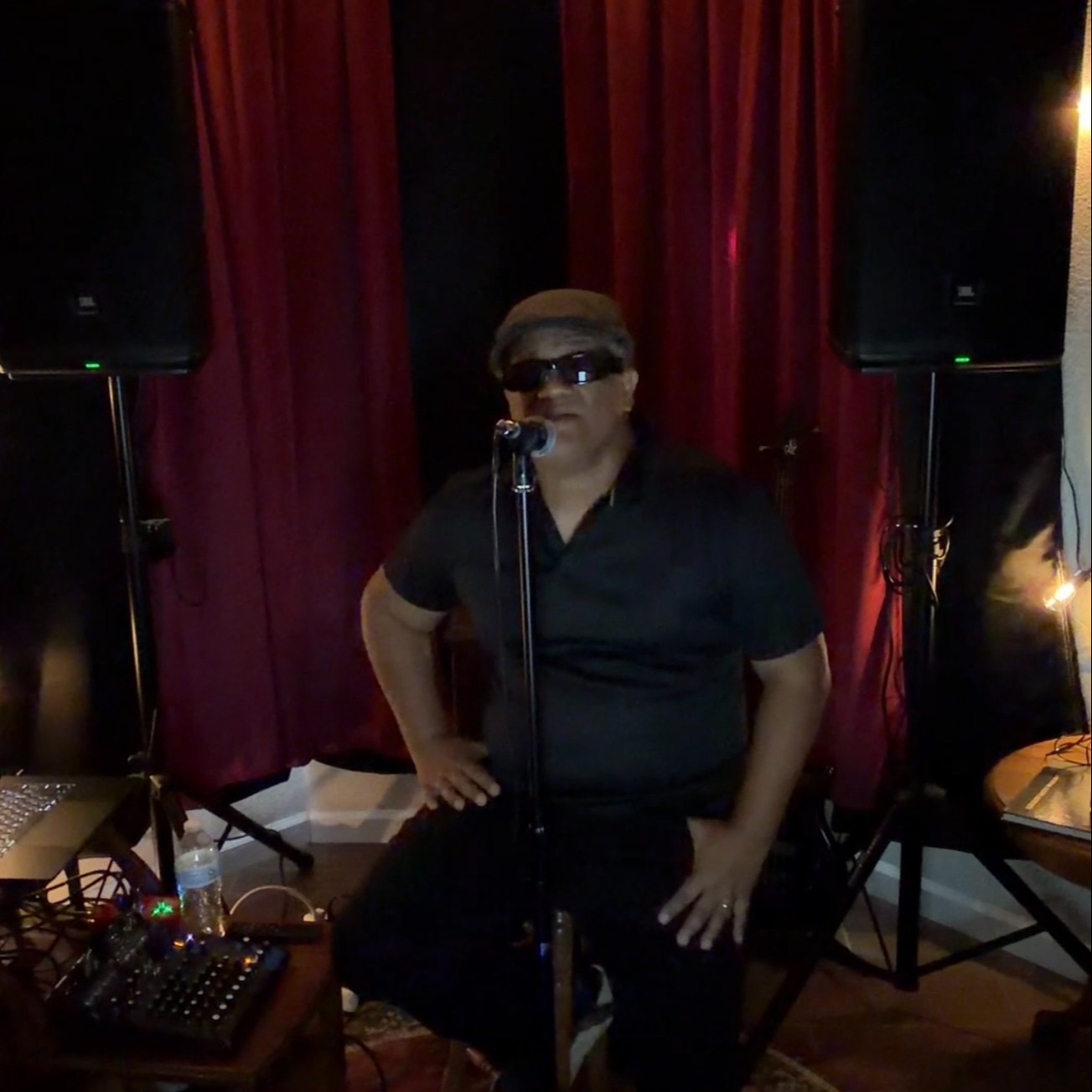Dionisio_Music_Lounge's avatar
