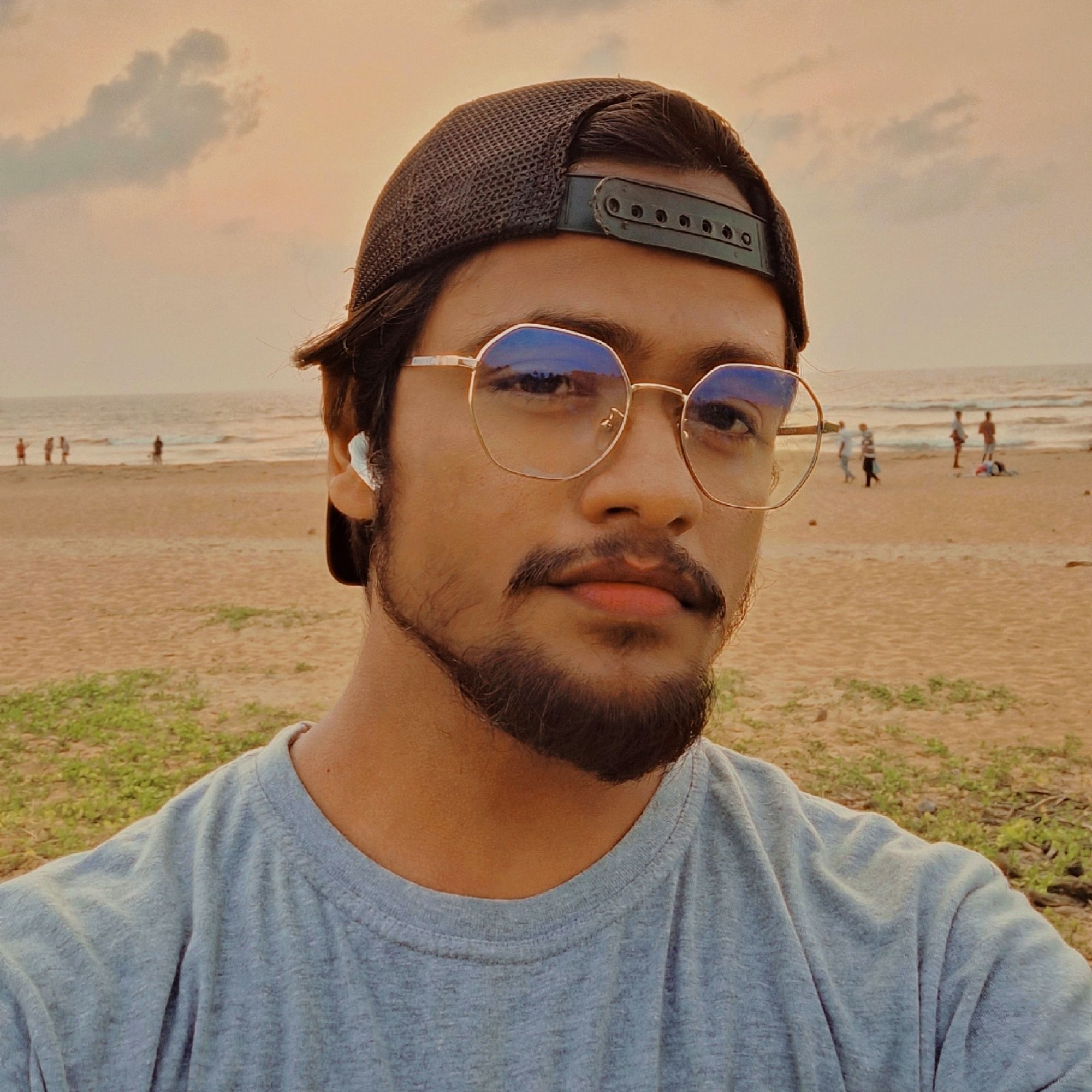 Lsam.28's avatar