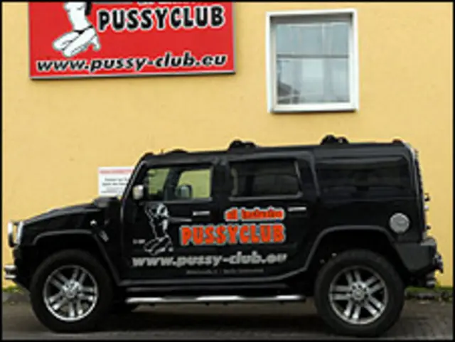Fachada del "Pussy Club" de Berlín