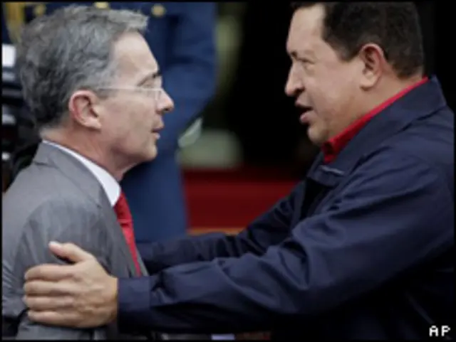 Álvaro Uribe - Hugo Chávez