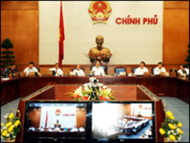 Phiên họp thường kỳ của chính phủ 