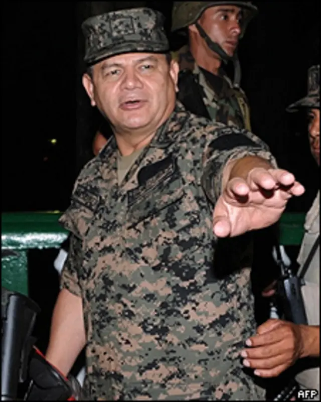 Romeo Vásquez, ex  jefe del Estado Mayor Conjunto de las Fuerzas Armadas