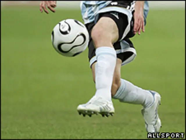 Lionel Messi jugando con la selección argentina