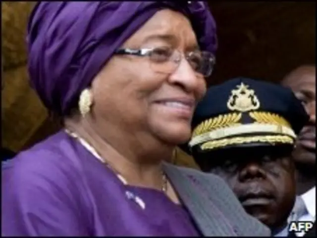 C, presidenta de Liberia