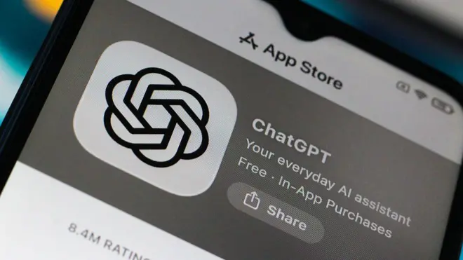 Logotipo de ChatGPT en un teléfono