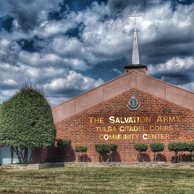 I stumbled across the #salvationarmy shiniest #letteri I ever saw #churches #signs #tulsa #oklahoma #igersok #igerstulsa