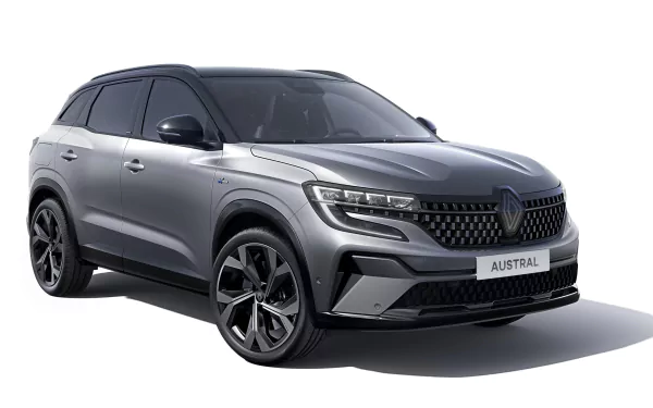 Renault Austral E-TECH Hybrid SUV in silver, front three-quarter view on a white backdrop — 5K Ultra HD PC desktop wallpaper/background.